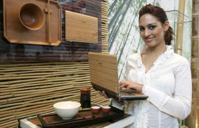 Computador port&aacute;til fabricado con madera de bamb&uacute; fue presentado en feria tecnol&oacute;gica